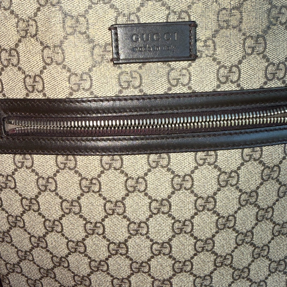 Gucci Supreme Beige and Black Monogram Shoulder Bag - Picture 4 of 10